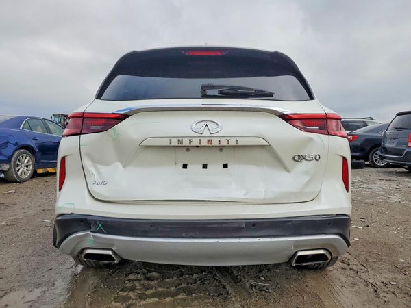 2021 INFINITI QX50 Essential