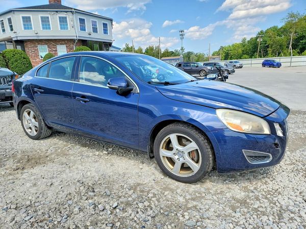 2012 VOLVO S60