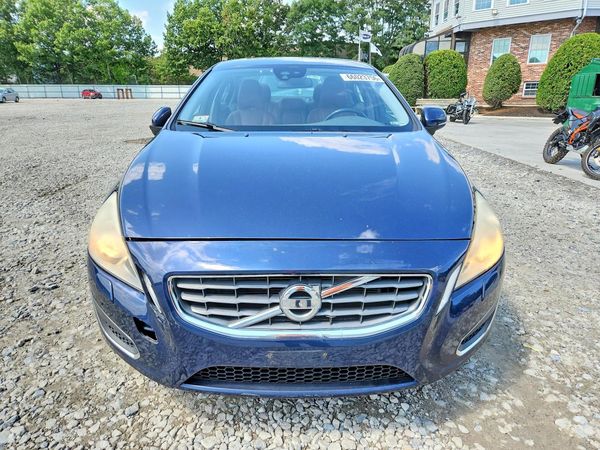 2012 VOLVO S60