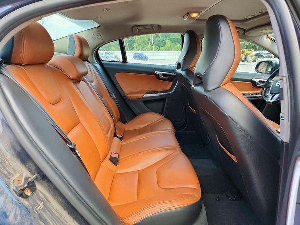 2012 VOLVO S60