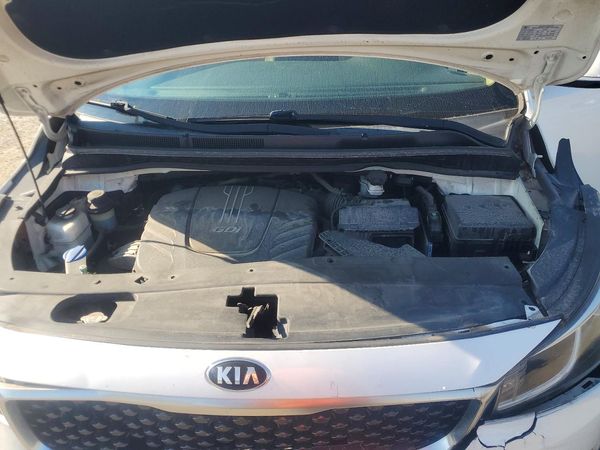 2016 KIA SEDONA