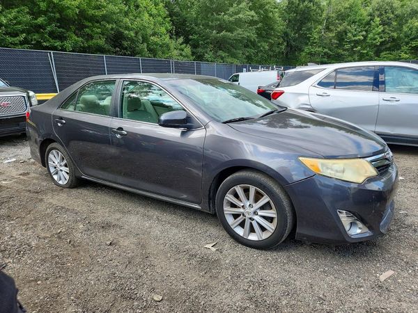 2012 TOYOTA CAMRY — Passenger 3/4