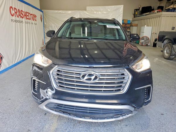 2018 HYUNDAI SANTA FE SE Base