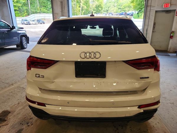 2022 AUDI Q3