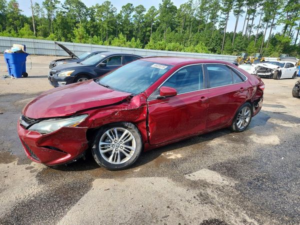 2016 TOYOTA CAMRY