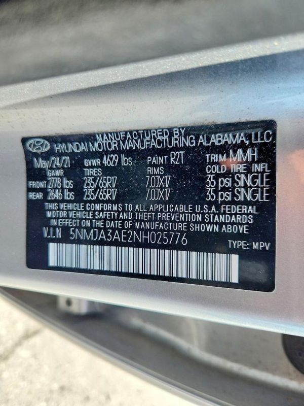 2022 HYUNDAI TUCSON SE