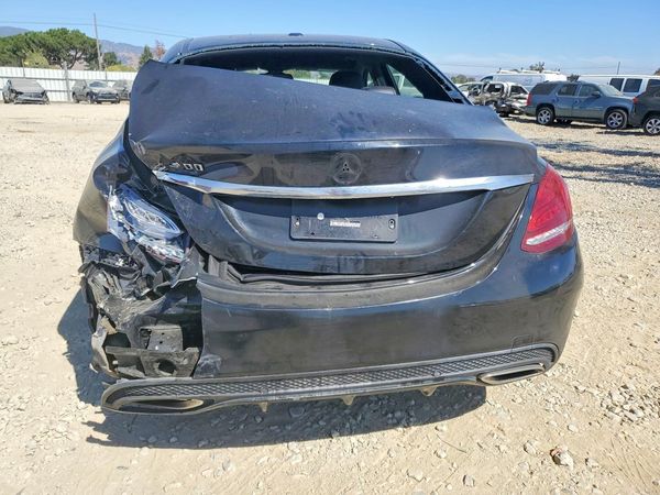 2015 MERCEDES-BENZ C Base