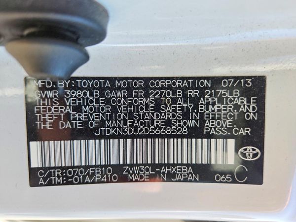2013 TOYOTA PRIUS