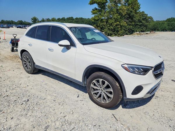 2025 MERCEDES-BENZ GLC GLC300
