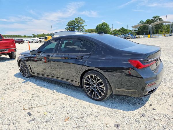 2020 BMW 740