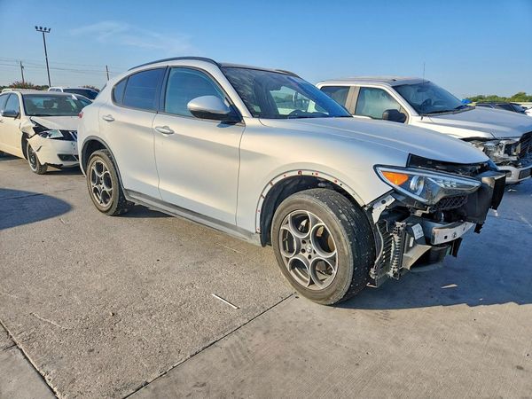 2022 ALFA ROMEO STELVIO
