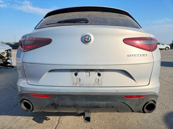 2022 ALFA ROMEO STELVIO