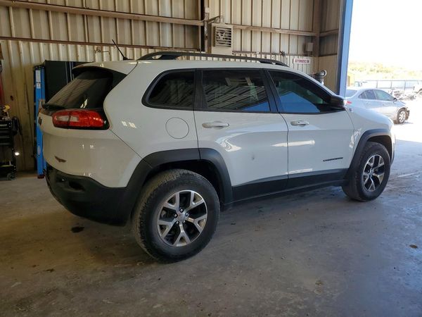2015 JEEP CHEROKEE TRAILHAWK 4X4