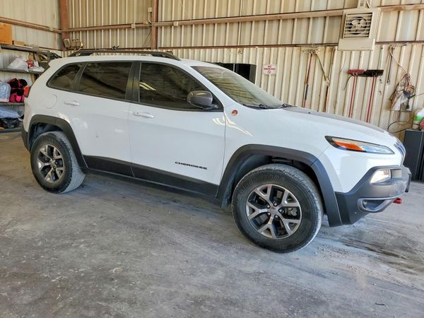2015 JEEP CHEROKEE TRAILHAWK 4X4