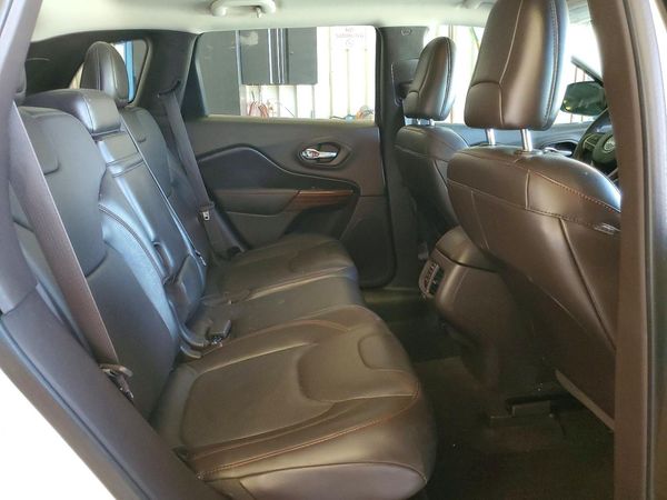 2015 JEEP CHEROKEE TRAILHAWK 4X4
