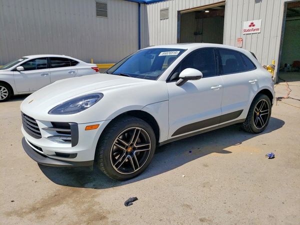2021 PORSCHE MACAN
