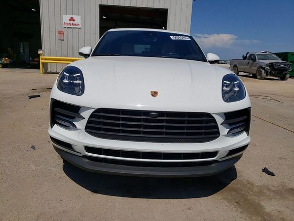 2021 PORSCHE MACAN Base