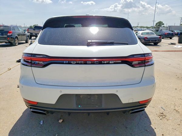 2021 PORSCHE MACAN Base