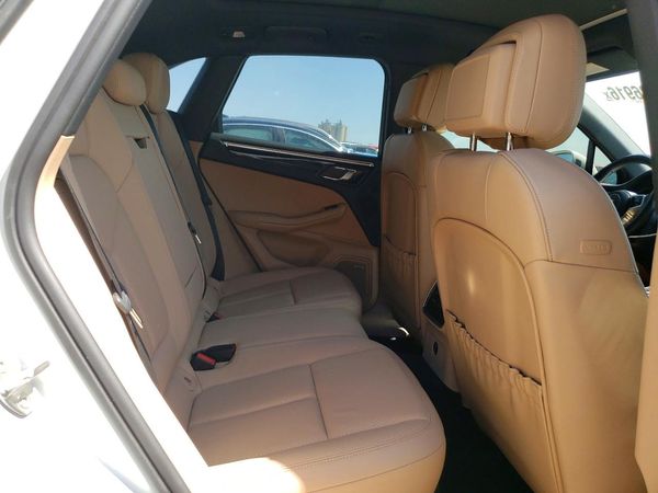 2021 PORSCHE MACAN Base