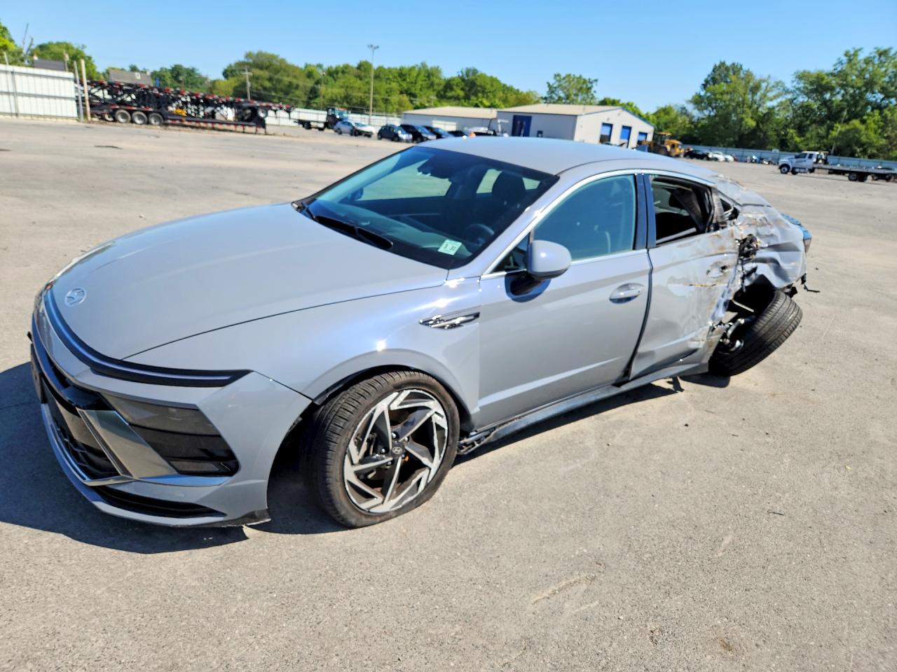 2026 HYUNDAI SONATA SEL Sport — Front 3/4