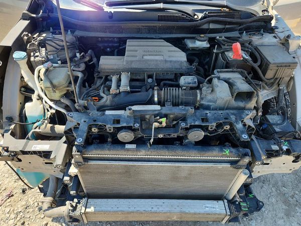 2017 HONDA CRV EX — Engine bay