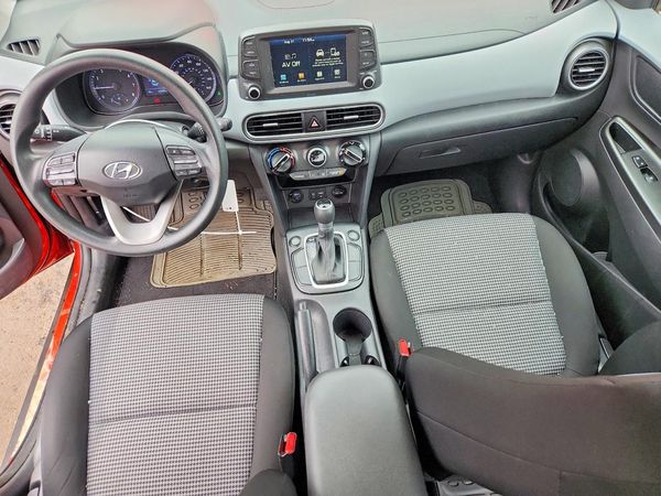 2020 HYUNDAI KONA SE