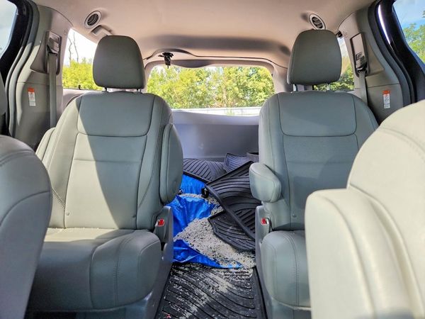 2017 TOYOTA SIENNA