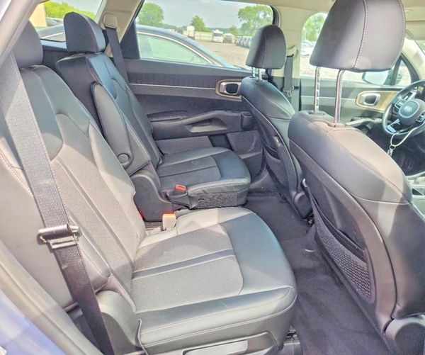 2021 KIA SORENTO