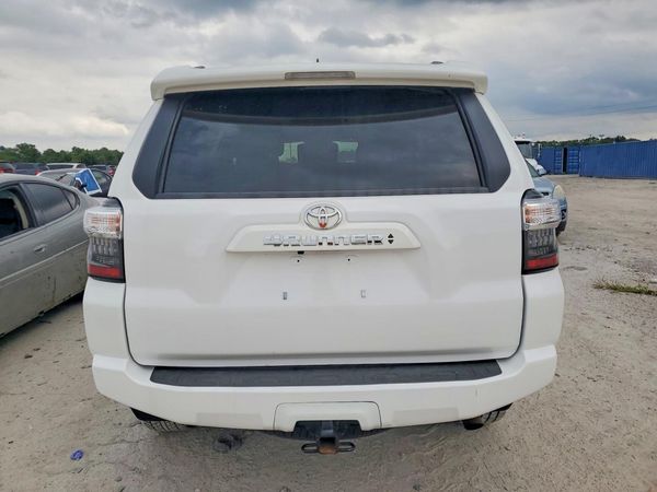 2023 TOYOTA 4RUNNER SR5 Prem