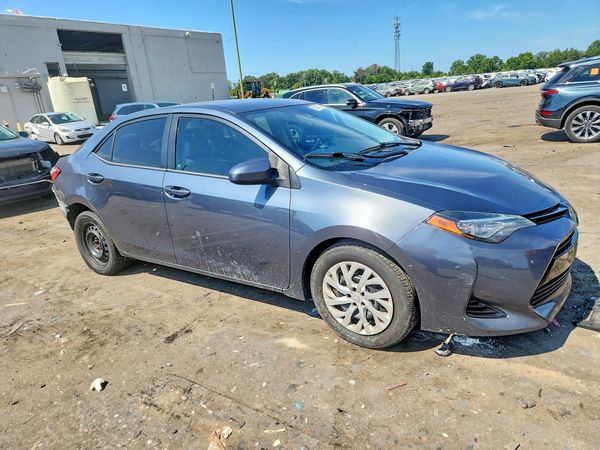 2017 TOYOTA COROLLA