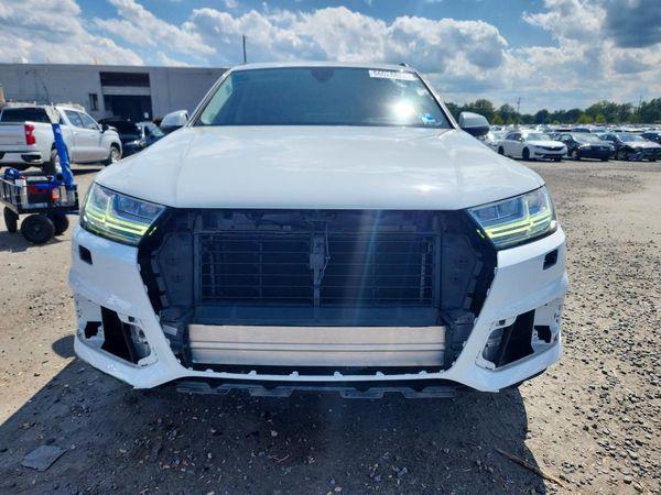 2019 AUDI Q7 quattro Prestige