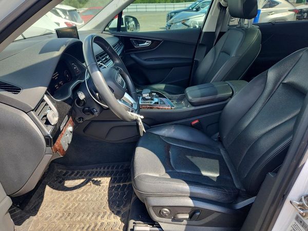 2019 AUDI Q7 quattro Prestige