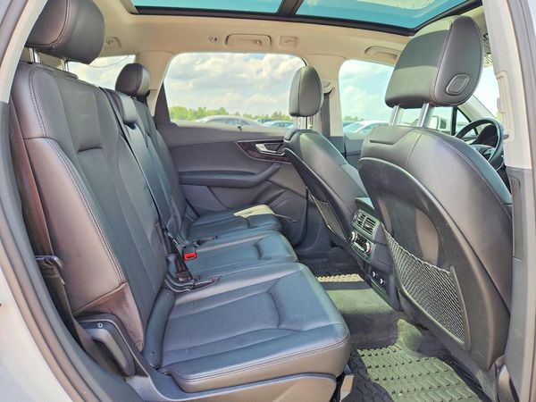 2019 AUDI Q7 quattro Prestige