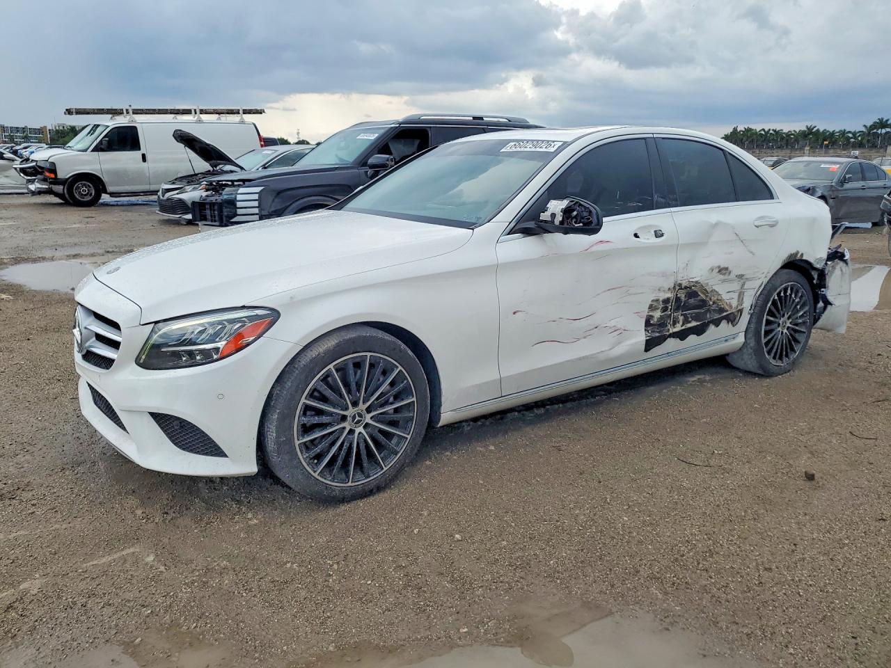 2021 MERCEDES-BENZ C