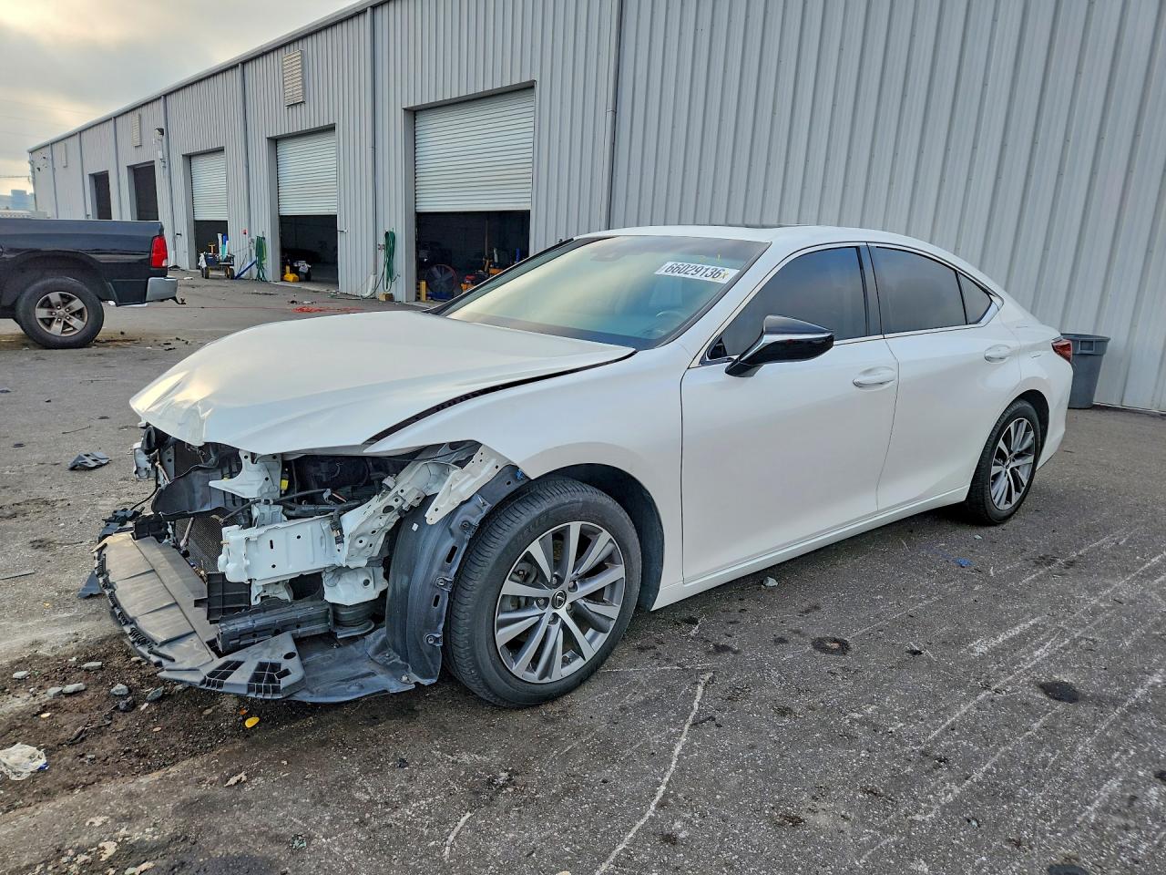 2020 LEXUS ES