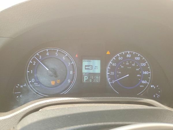 2012 INFINITI G37