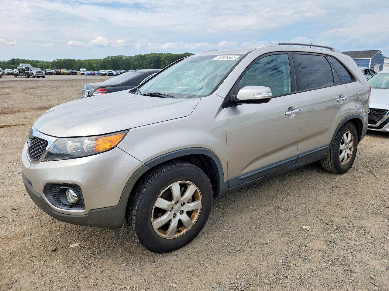 2013 KIA SORENTO Base / LX