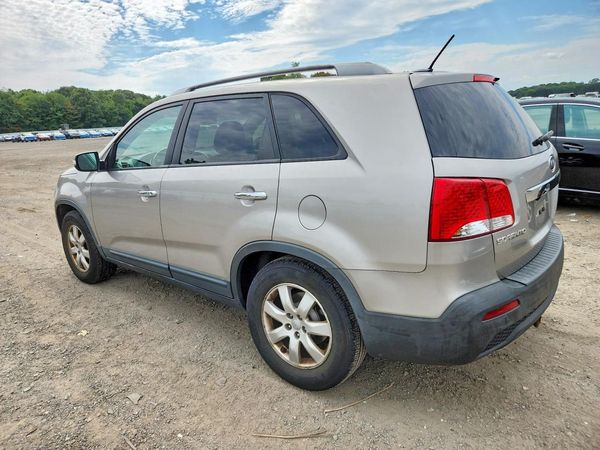 2013 KIA SORENTO Base / LX