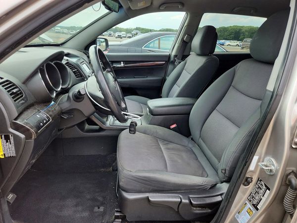 2013 KIA SORENTO Base / LX