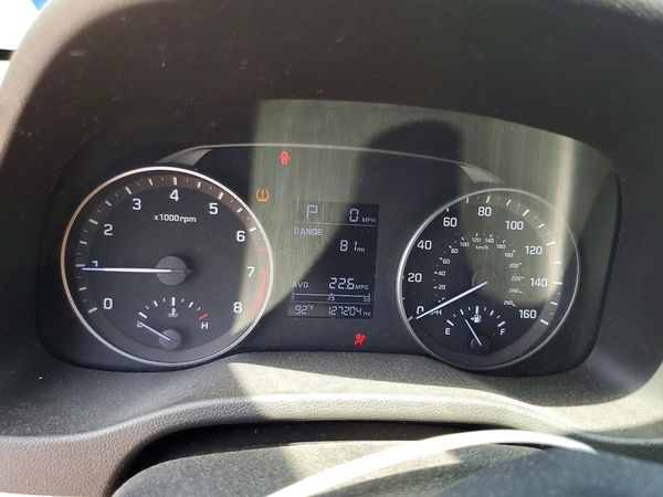 2017 HYUNDAI ELANTRA SE Base