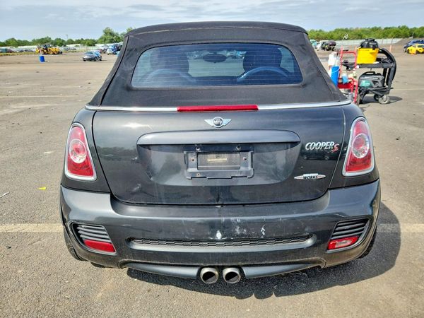 2014 MINI COOPER