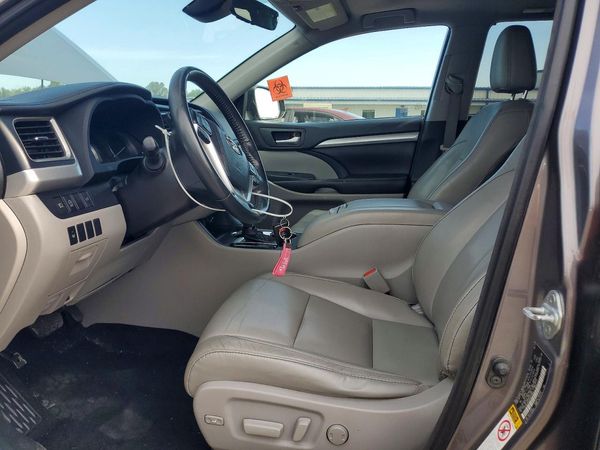 2017 TOYOTA HIGHLANDER SE/XLE