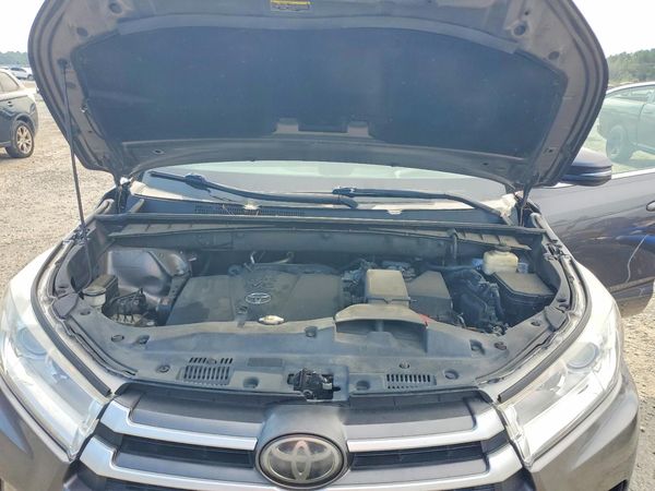 2017 TOYOTA HIGHLANDER SE/XLE