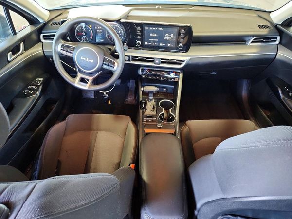 2022 KIA K5