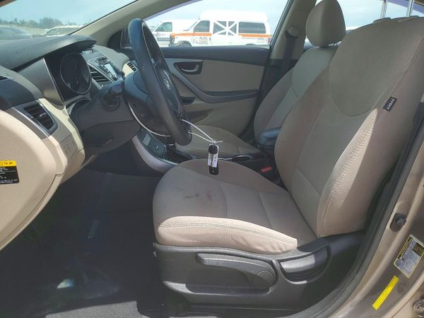 2015 HYUNDAI ELANTRA