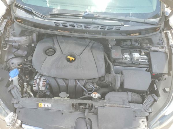 2015 HYUNDAI ELANTRA