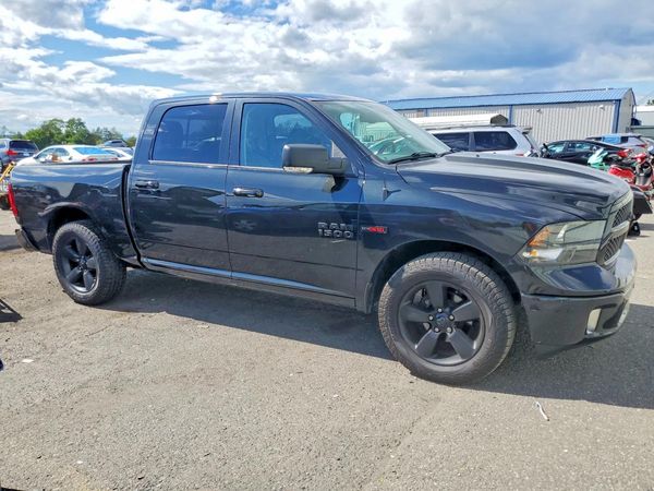 2018 RAM 1500 SLT
