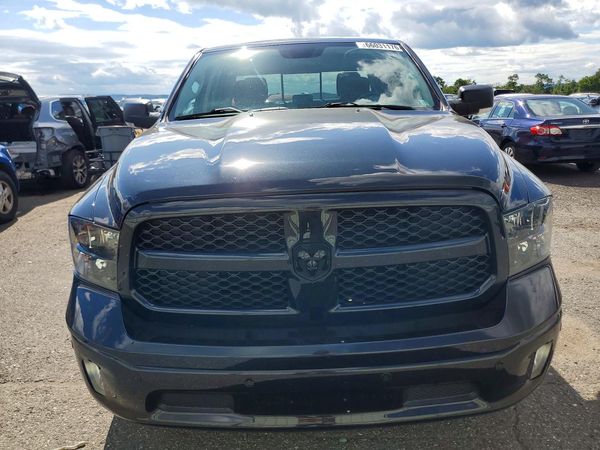 2018 RAM 1500 SLT