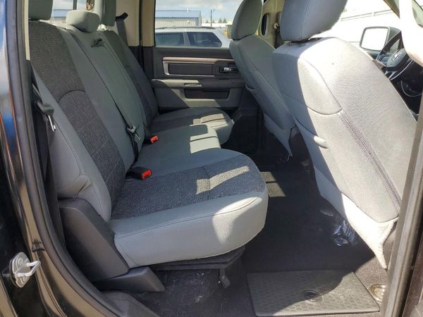 2018 RAM 1500 SLT