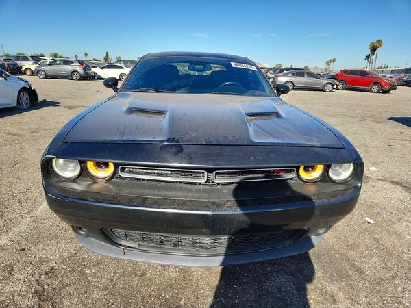 2015 DODGE CHALLENGER SXT